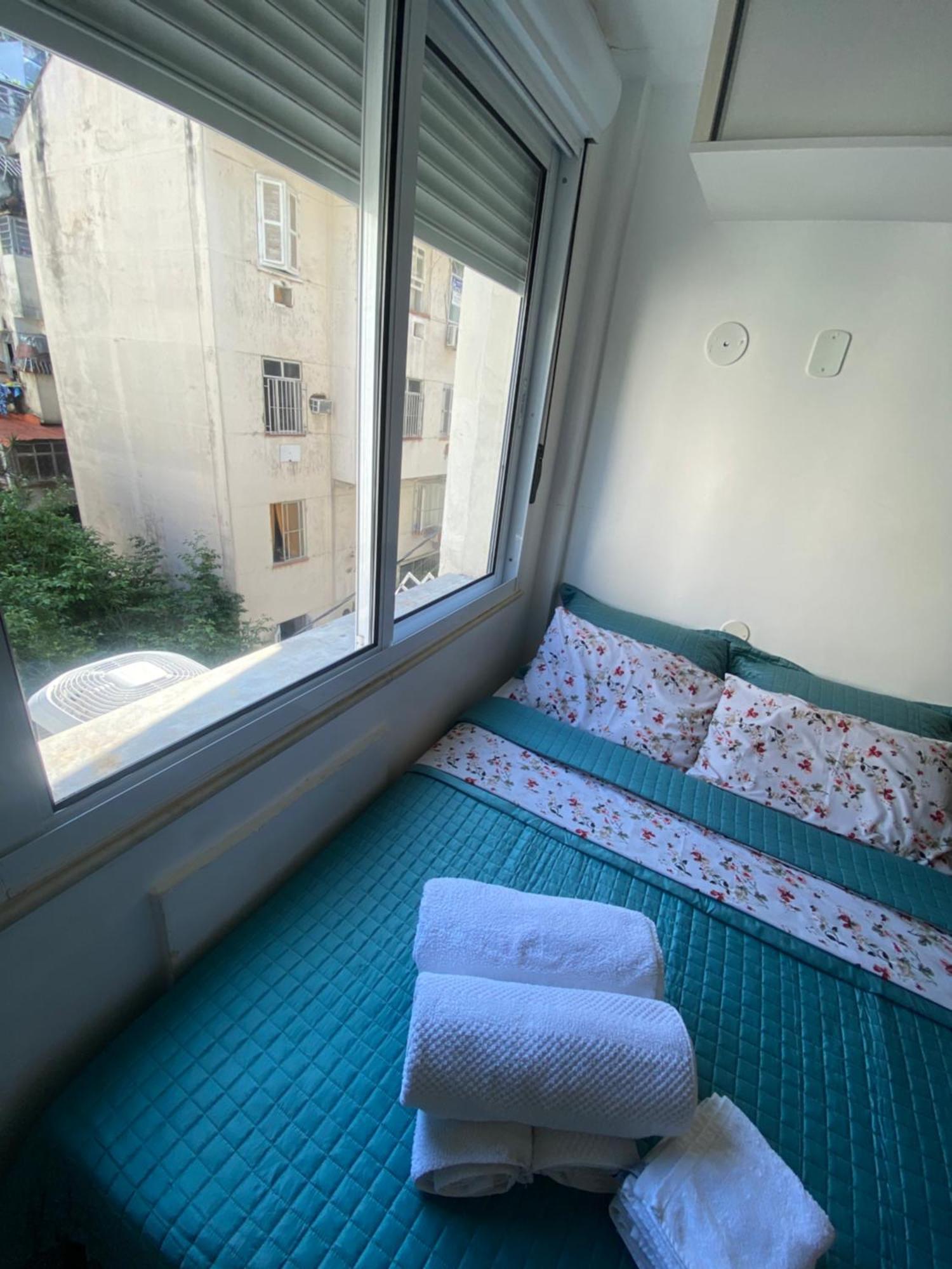 Apartamento Excelente Em Copacabana, Muito Bem Localizado!